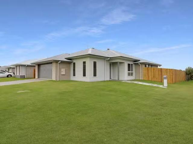 Just in! 1 Ponting Way, Urangan, QLD 4655