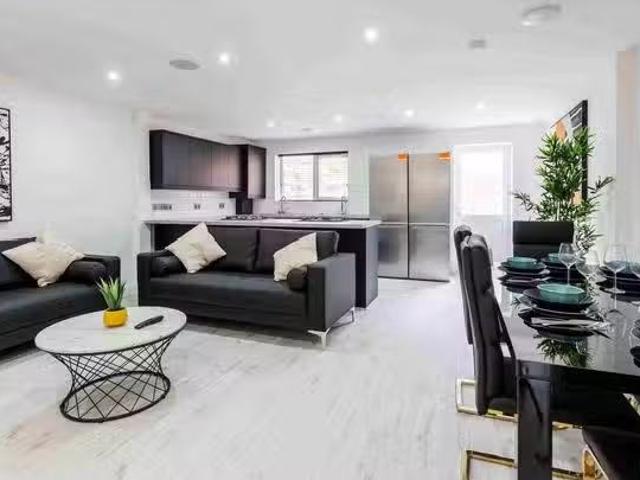 New 1 Room 93 Avondale Road, L15 6 Beds 5 Baths