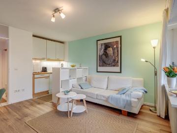 Charming 1 room apartment with large loggia