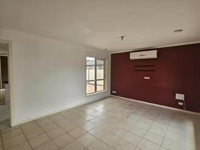 Unique 1 Stead Street, Roxburgh Park, VIC 3064