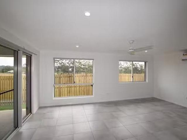 Cheap 1 Seagull Boulevard, Kirkwood, QLD 4680