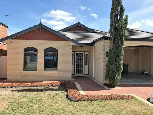 Unique 1A TROYTOWN Troytown Way, Melville, WA 6156