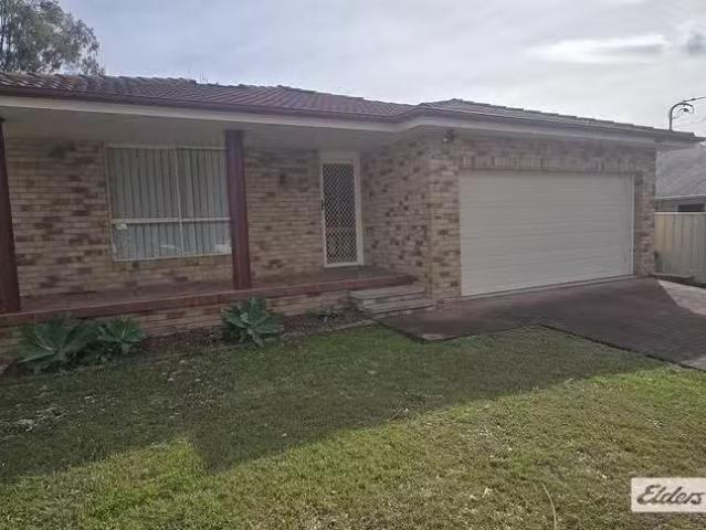 For Rent! 1A Albert Street, Taree, NSW 2430