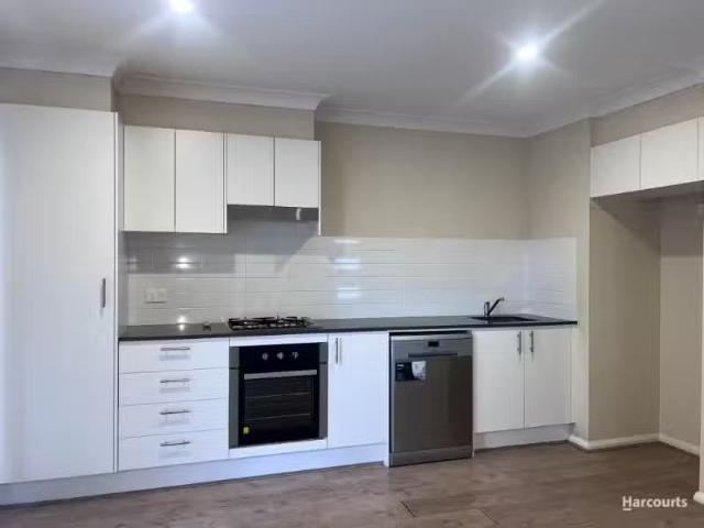 Just in! 1a Pompom Place, Edmondson Park House for rent Liste.