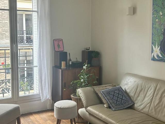 Charming 1BR flat in 18e near montmartre, Paris Amsterdam Apartments for Rent
