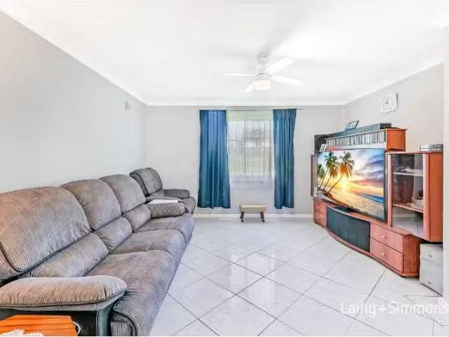 Rental! 23 Enderby St, Tregear House for rent Listed by Gokha.
