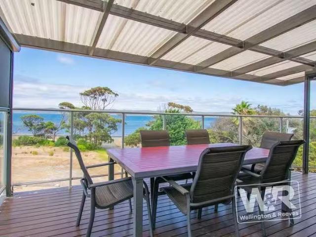 Cozy 23 Festing Street, Albany, WA 6330