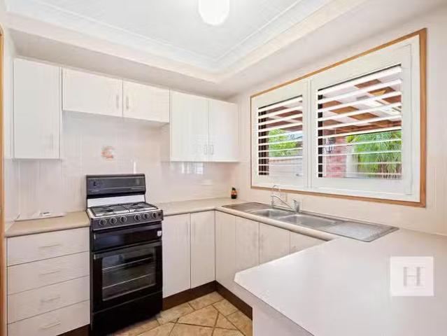 Nice 23 Glading Close, Lake Haven, NSW 2263