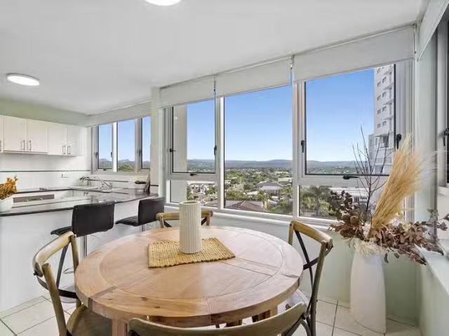 Nice 20/100 The Esplanade, Burleigh Heads, QLD 4220