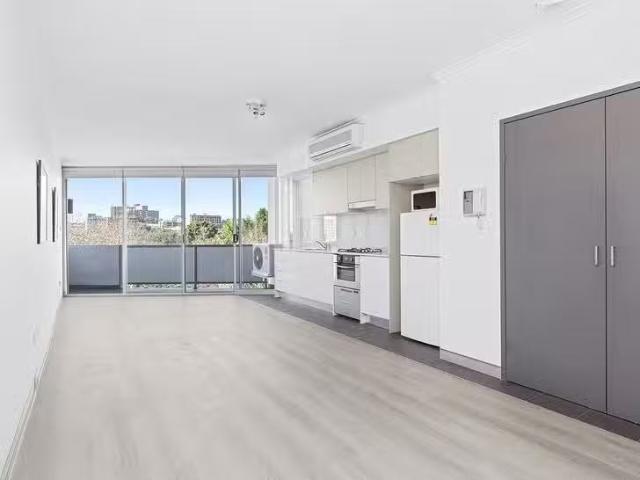 Nice 20/61 65 Regent Street, Chippendale, NSW 2008
