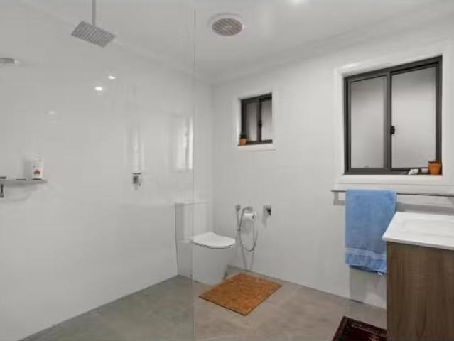 For Rent! 20 Waterman Street, OLD BAR House for rent Listed b.