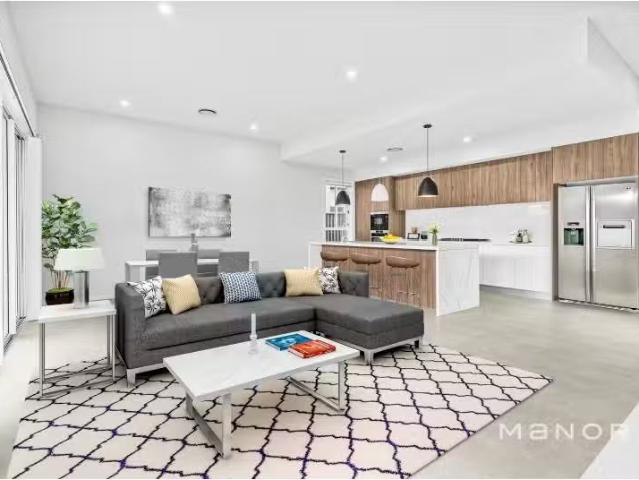 Deal! 20 Braeburn Crescent, Stanhope Gardens House for rent L.