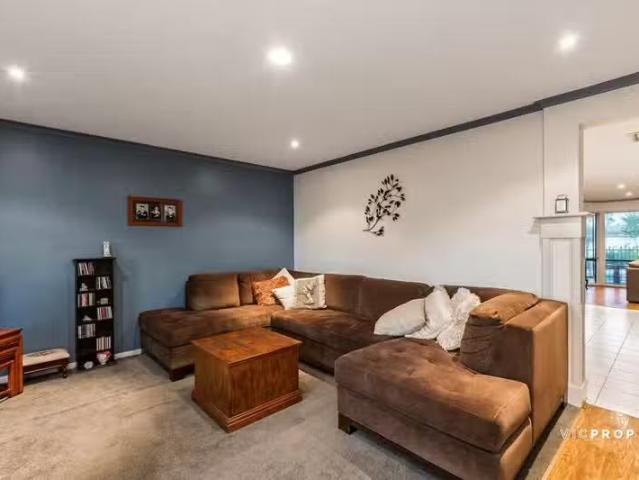 Cheap 20 Driftwood Close, Seabrook VIC 3028