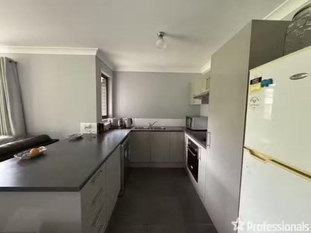 Rental! 20 Ernest Street, NOWRA House for rent Listed by Maka.