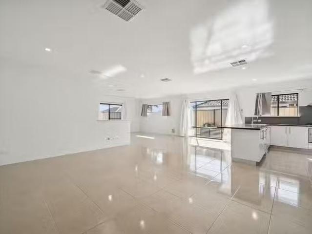 Charming 20 Evans Way, Byford, WA 6122