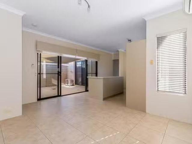 Cheap 2/105 Gateway Boulevard, Canning Vale, WA 6155
