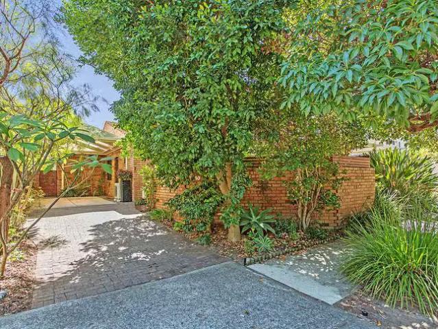 For Rent! 2/10 Lawrence Street, Como, WA 6152