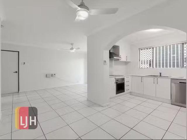 Cozy 2/114 Melton Road, Nundah, QLD 4012