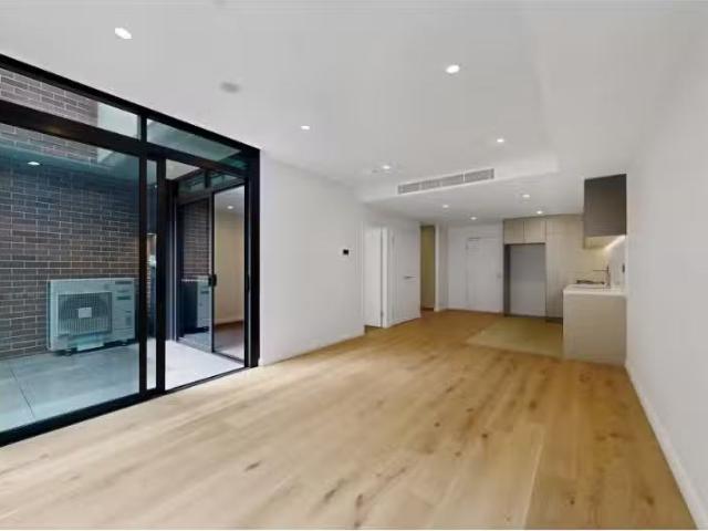 Cheap 212/5B Glyceria Lane, Tallawong Apartment for rent List.