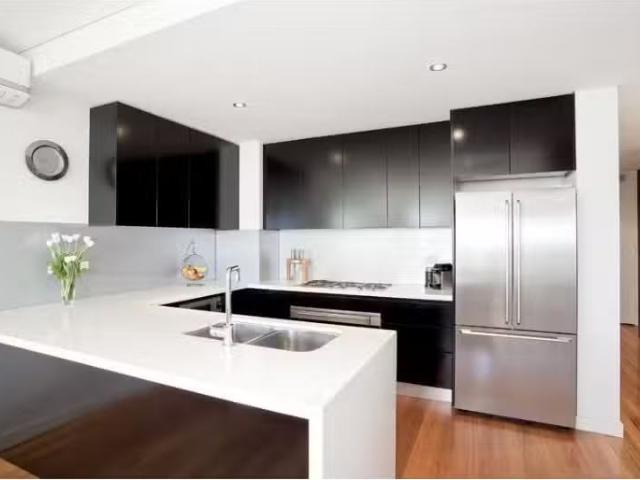 Just in! 2/1271 1273 Pittwater Road, Narrabeen Apartment for r.