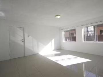 Cozy 2/12 Cross Street, Fairfield, QLD 4103