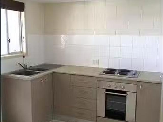 For Rent! 2/12 Davy Avenue, Proserpine, QLD 4800