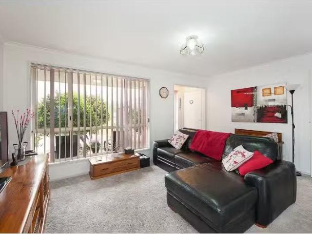 Unique 2/12 Neptune Drive, Lavington Apartment for rent Liste.
