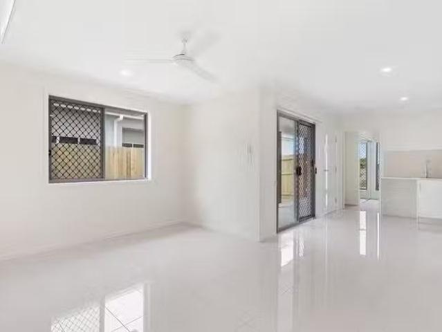 Cheap 2/12 Wallum Street, Peregian Springs, QLD 4573