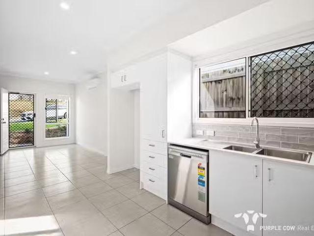 Unique 2/13 Amber Court, Redbank Plains, QLD 4301