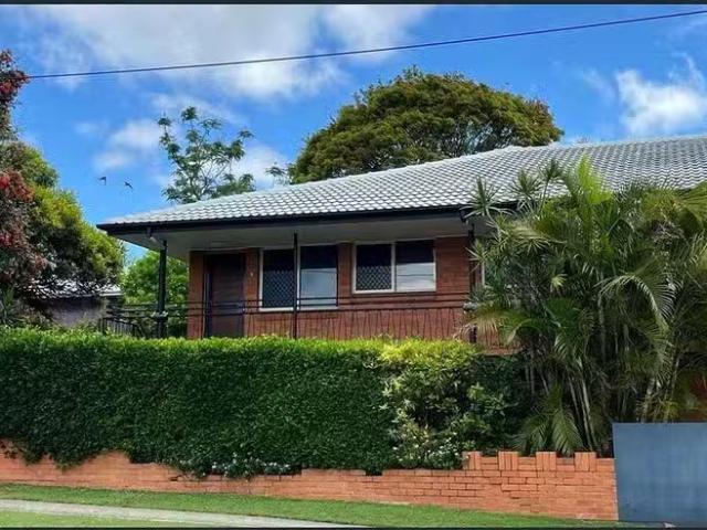 Just in! 2/151 interactionton Street, Tarragindi, QLD 4121