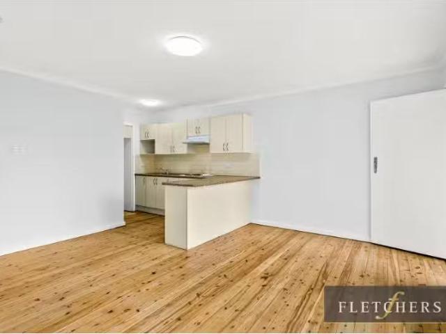 Cozy 2/15 College Place, Gwynneville Apartment for rent Liste.