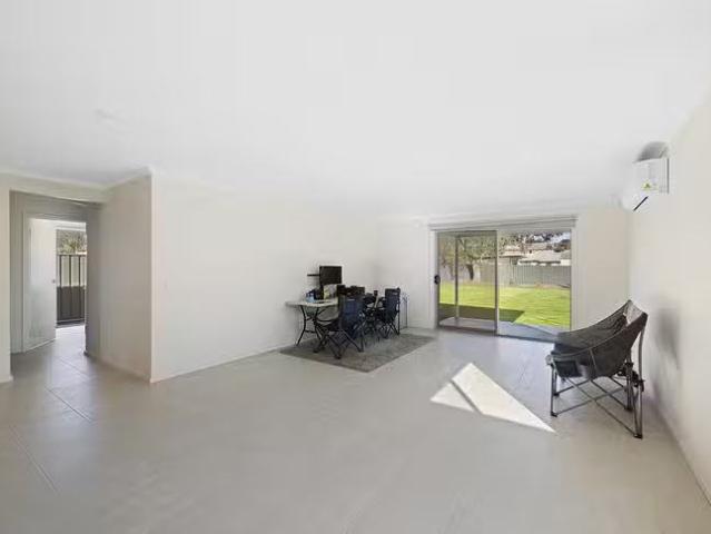 Deal! 215 High Street, Heathcote, VIC 3523