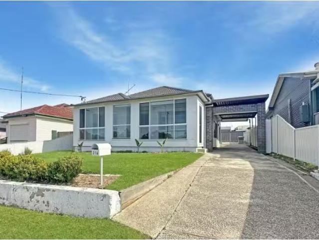 Rental! 216 Shellharbour Road, Warilla House for rent Listed.