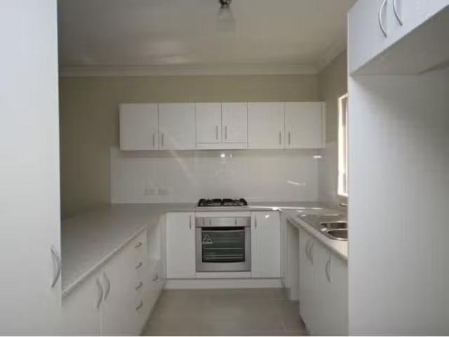 Deal! 2/18 Middleton Drive, East Maitland House for rent List.