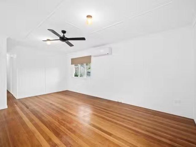 Just in! 219 Watson Road, Acacia Ridge, QLD 4110