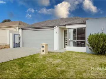Cozy 21 Vignerons Loop, Hocking, WA 6065