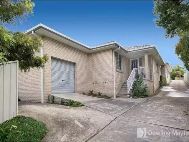 Cozy 2/1 Charlton Street, Lambton House for rent Listed by Re.