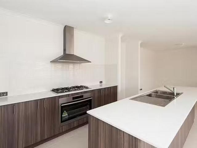 Just in! 21 Gamboge Avenue, Karnup, WA 6176