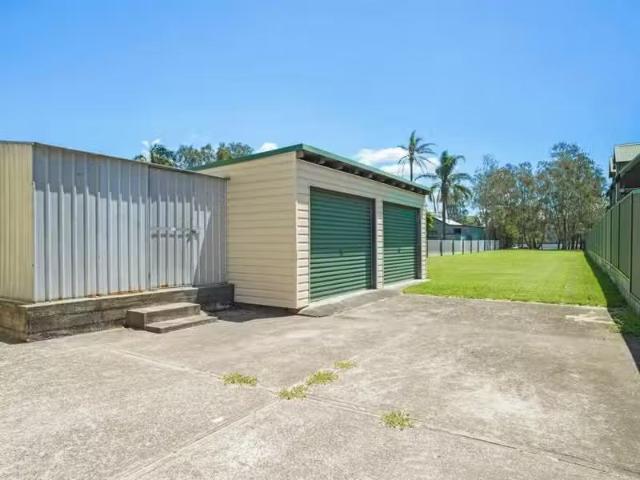 For Rent! 21 Lake Street, BLACKALLS PARK House for rent Liste.