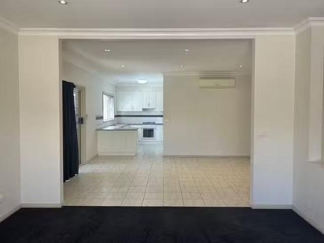 Just in! 2/234 Wade Avenue, Mildura, VIC 3500