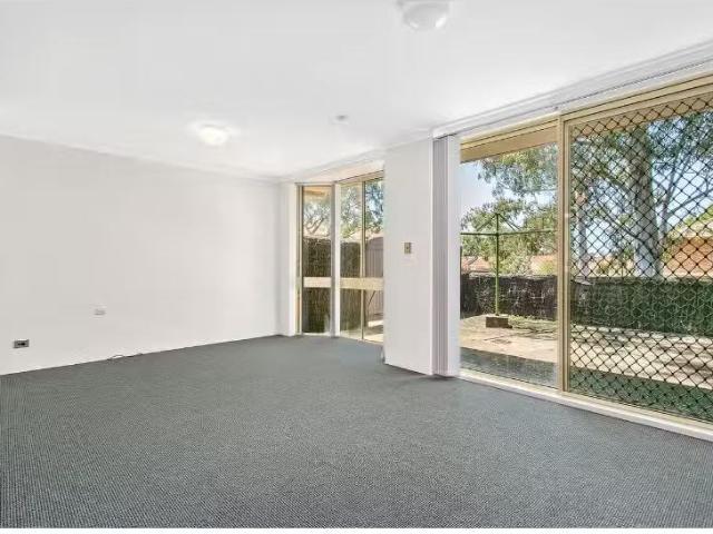 Deal! 22/465 The Boulevarde, Kirrawee Townhouse for rent List.
