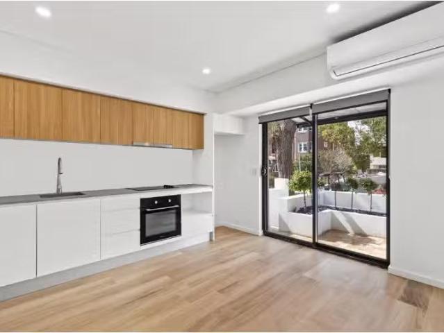 Just in! 2/295 Simpson Street, Bondi Apartment for rent Liste.