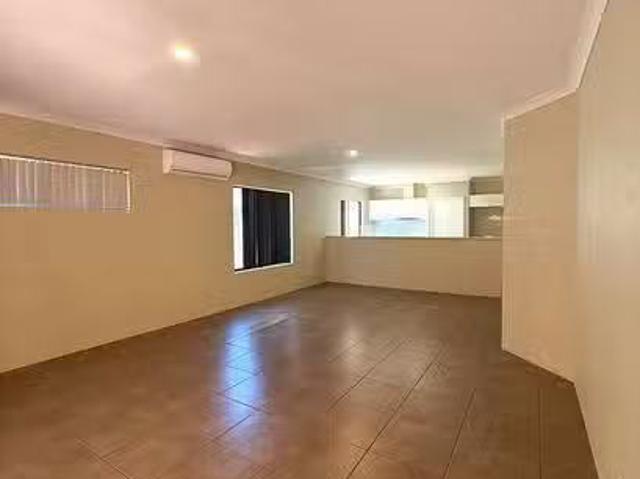 Rental! 2/293 Landsdale Road, Landsdale, WA 6065