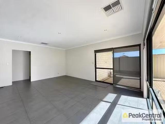 For Rent! 22 Armand Drive, Aubin Grove, WA 6164