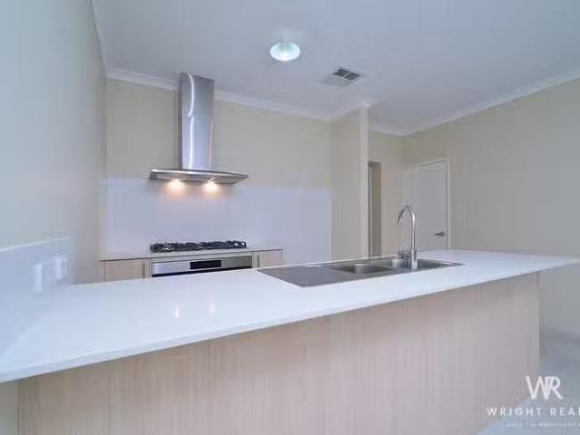 Charming 22 Chasewater Street, Aveley, WA 6069