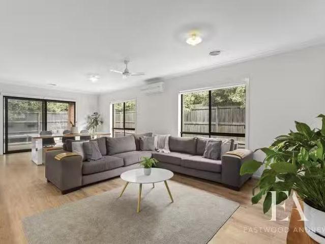 For Rent! 22 Coastside Drive, Armstrong Creek, VIC 3217