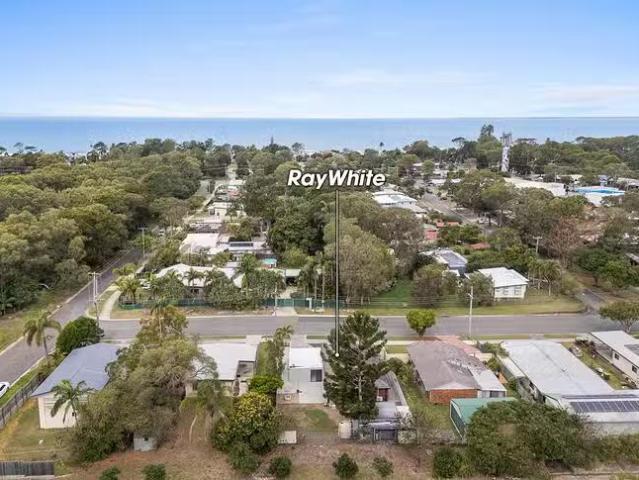 Unique 22 Egan Avenue, Beachmere, QLD 4510