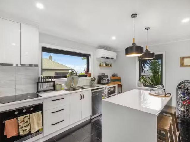 Cheap 22 Payne Street, HILLCREST, TAS 7320 House for Rent