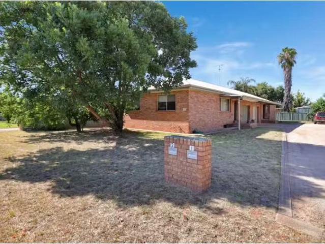 Deal! 2/31 Bathurst Street, FORBES Apartment for rent Listed.