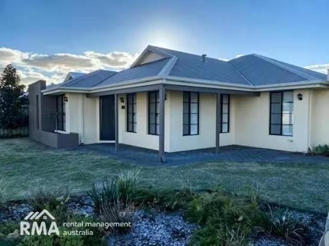 Nice 231 Gaebler Road, Aubin Grove, WA 6164